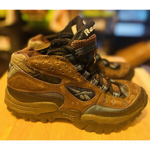 Reebok RA 805 DJI Women's Brown Suede Leather Hiking Sneaker Boot Shoes Size 7.5